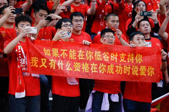 肖战35岁生日盛况空前，众多明星送祝福